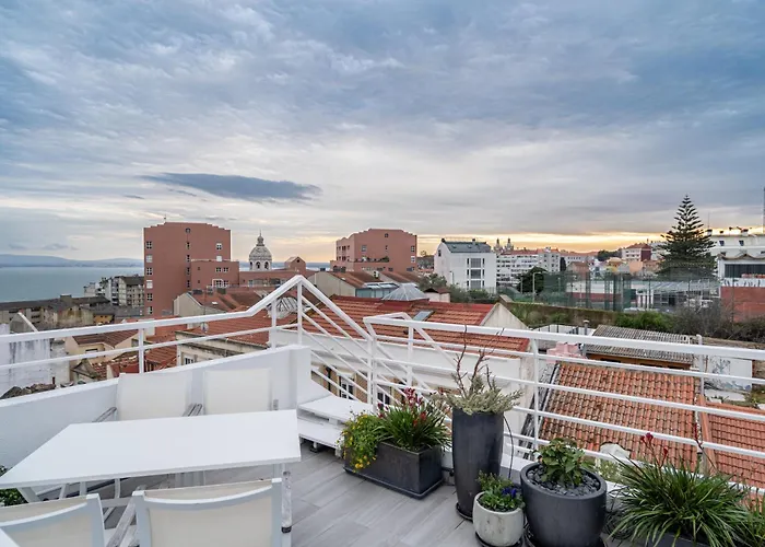 T1 Oasis With Amazing Terrace Апартаменты